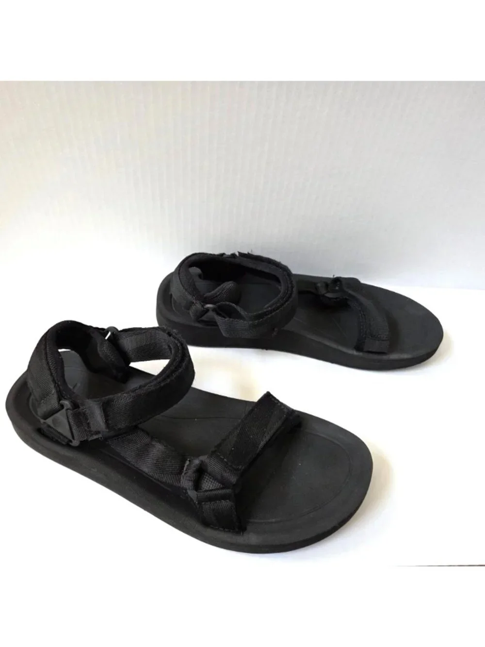 Teva Sandals Mens 11 Black Original Universal Premier Hiking Water 1015192